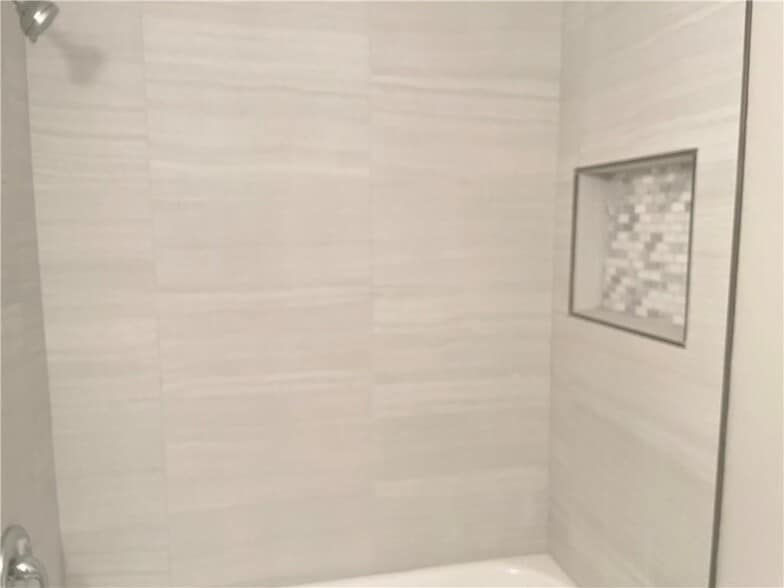 Building Photo - 2715 Sterling Creek Pointe