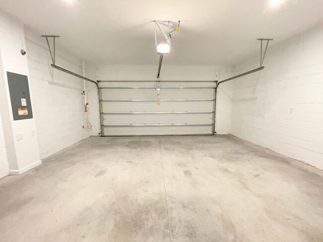 Building Photo - Newer 4 Bedroom, 2.5 Bath Corner Unit Town...