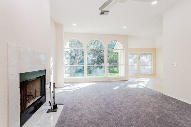 Building Photo - 13003 Tantivy Dr