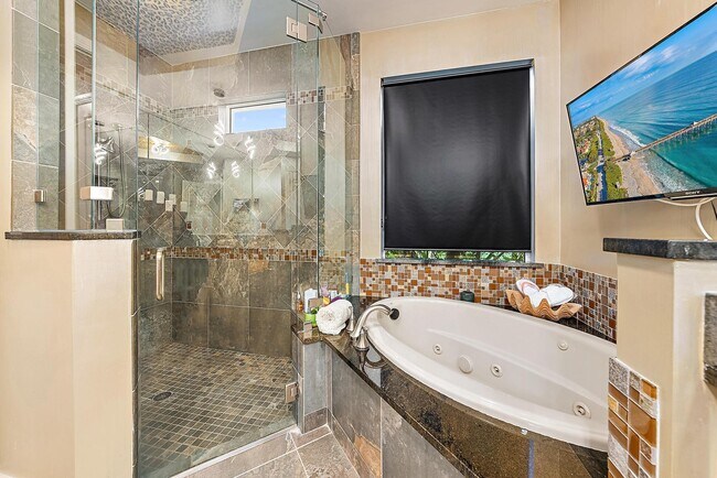 Building Photo - 279 Carina Dr