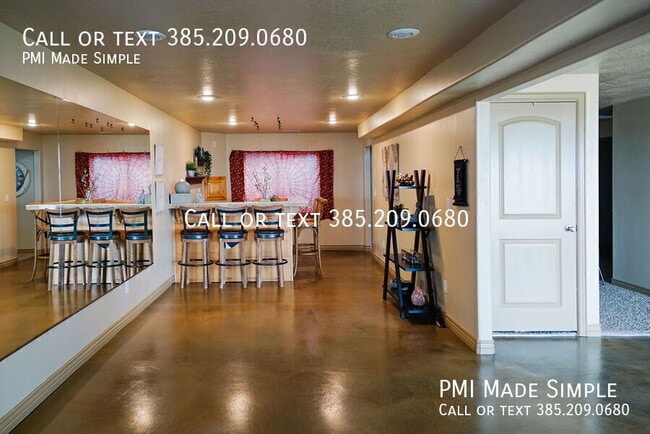 Building Photo - 1777 Crimson Oak Dr