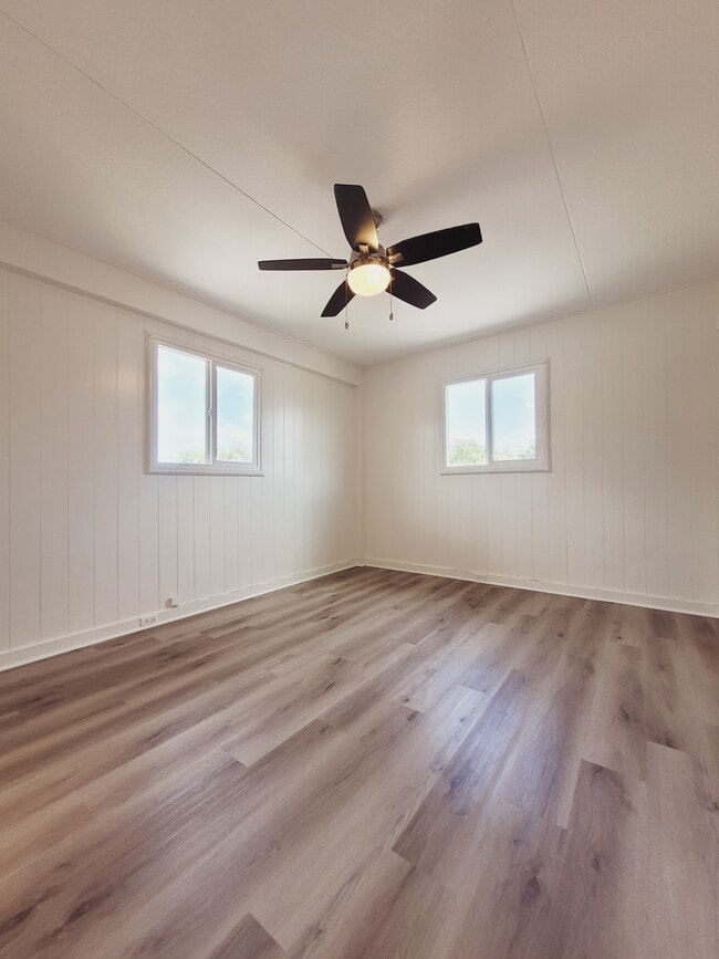 Building Photo - 41-536-536 Kumuhau St