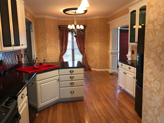 Building Photo - 2518 Wythe Close