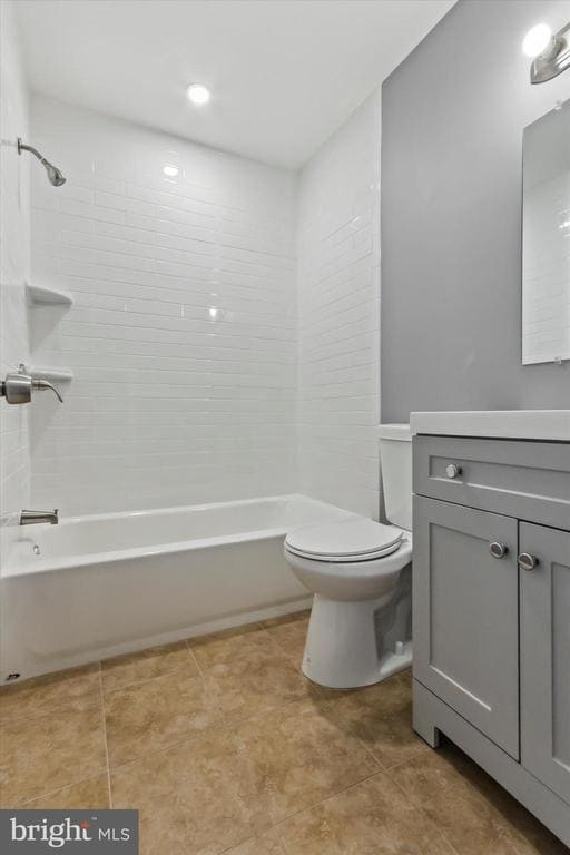 Building Photo - 296 Greenough St