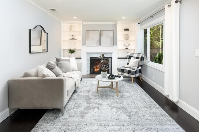 Building Photo - 381 McKendry Dr