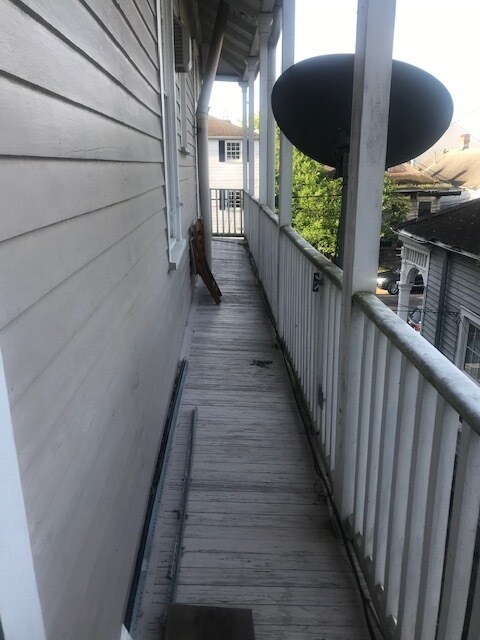 Building Photo - 5221 Magazine St