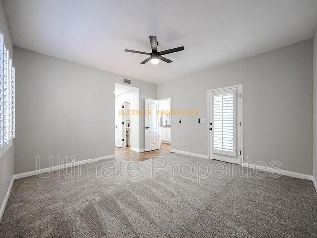 Building Photo - 10033 N 55th Pl