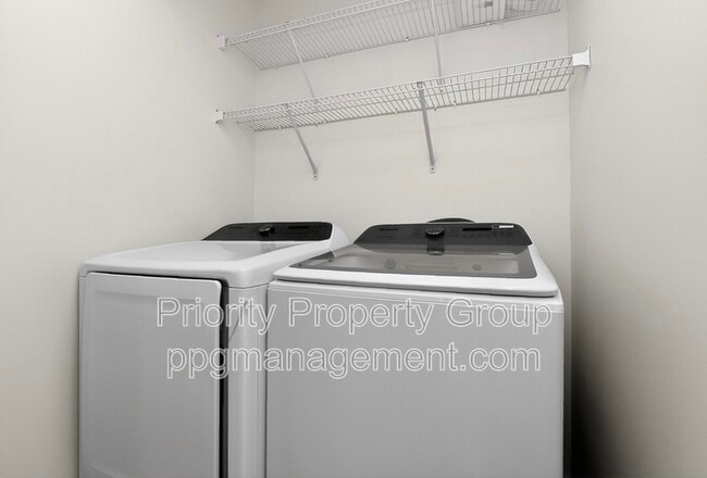 Building Photo - 12304 Verdant Ct