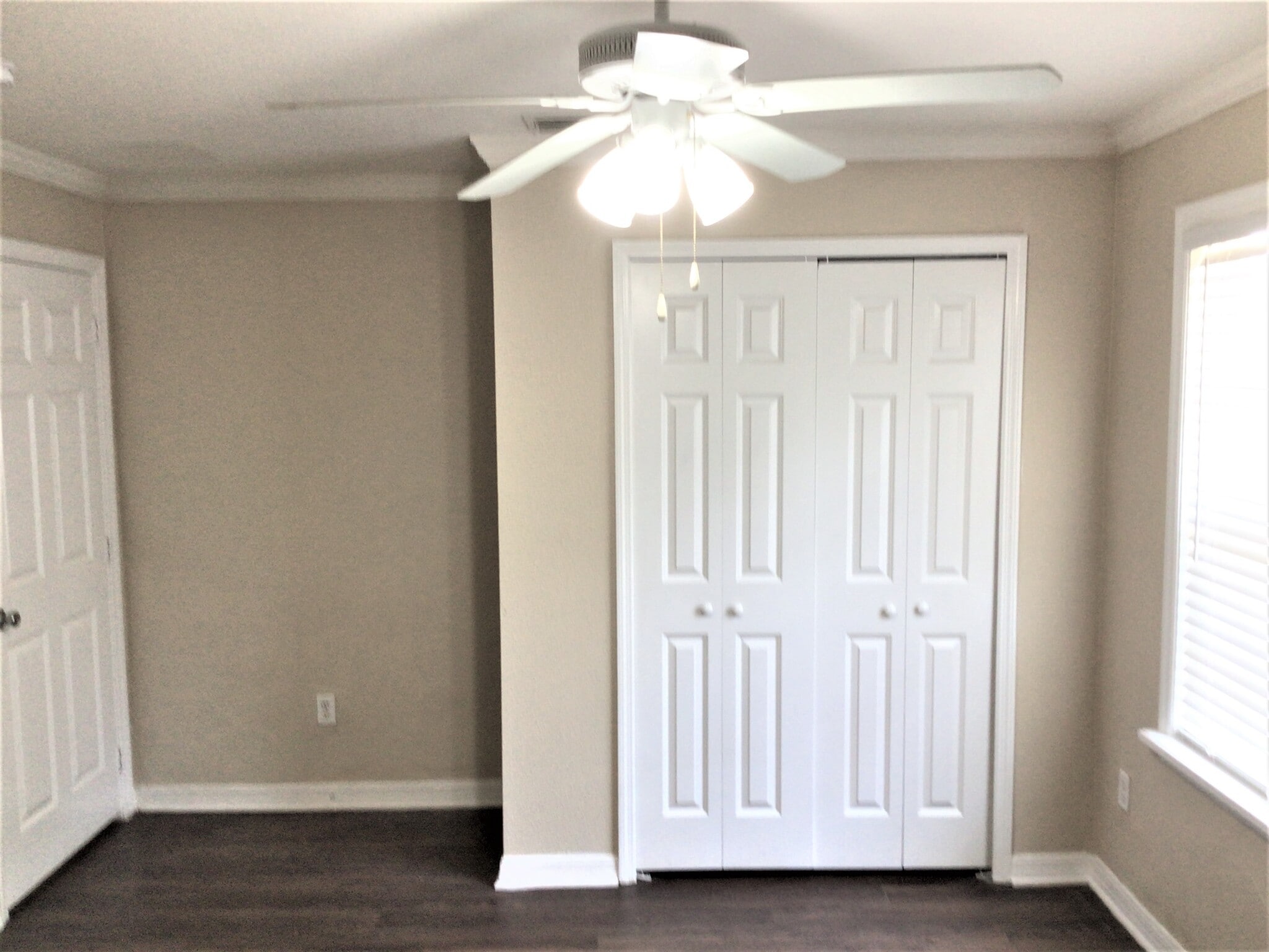 Building Photo - 245 Oak Run Ct