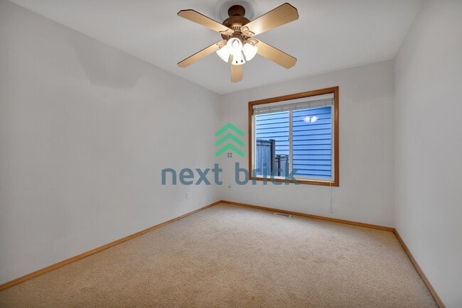 Building Photo - Spacious 4-Bedroom Retreat in Bothell with 2.5 Baths and 2454 Sq Ft of Comfort!