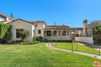 Building Photo - 208 S Rodeo Dr