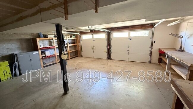 Building Photo - 20835 Cooke Dr