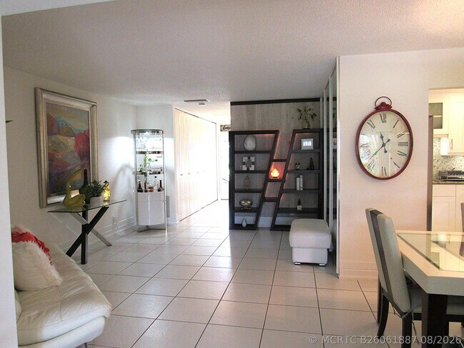 Building Photo - 5780 Fernley Dr