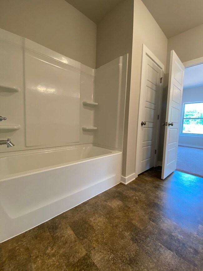 Building Photo - Home for Rent in Pinson, AL!!! Available NOW!