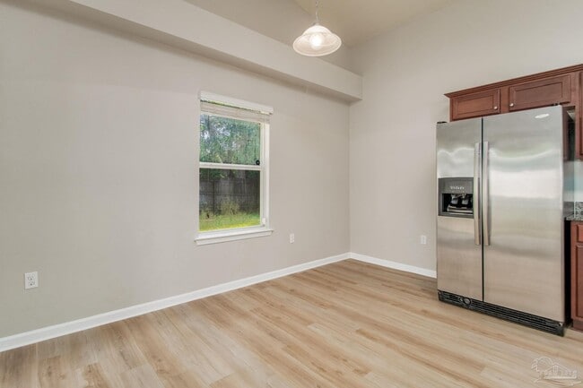 Building Photo - 7933 Nalo Creek Loop