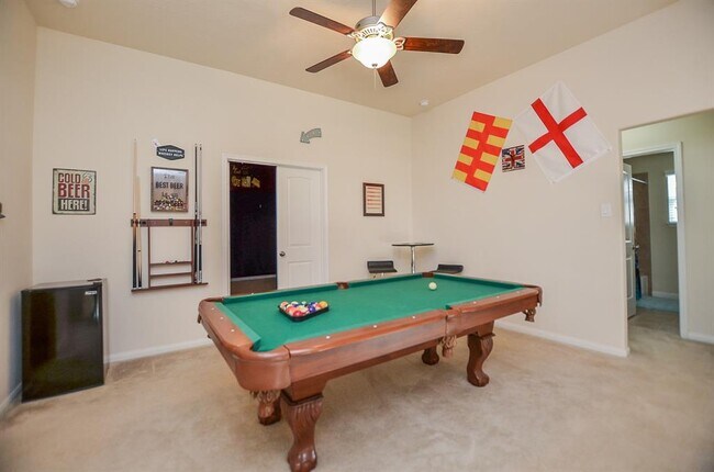 Building Photo - 24923 Diamond Ranch Dr