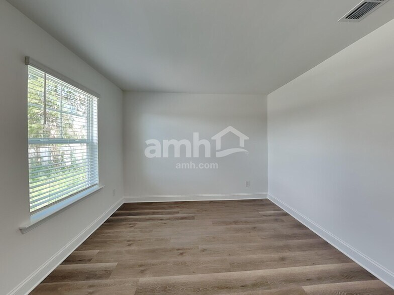 Building Photo - 1011 Bevington Dr