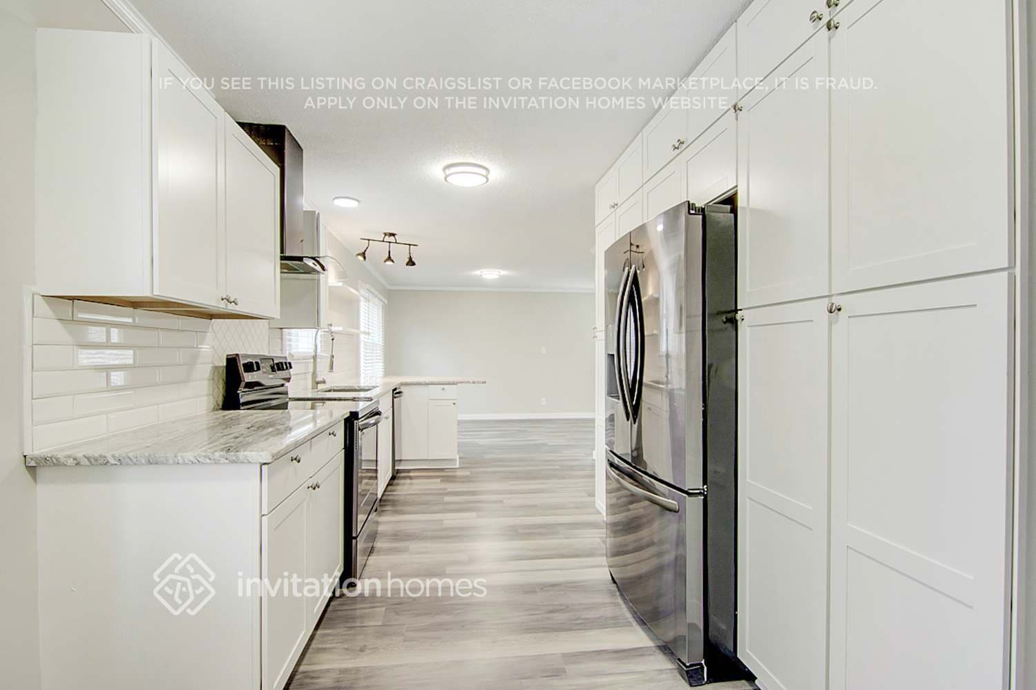 Building Photo - 3600 Barcelona Ave