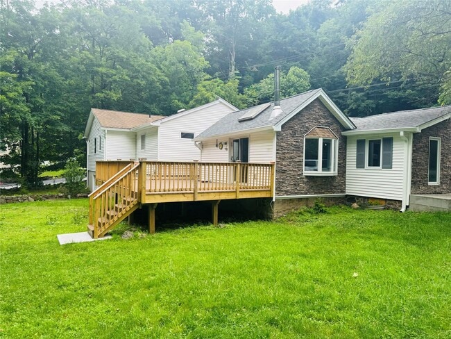 Building Photo - 302 S Mountain Rd
