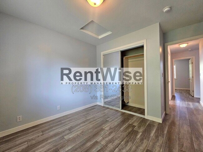 Building Photo - 11338 W Marlinwood St