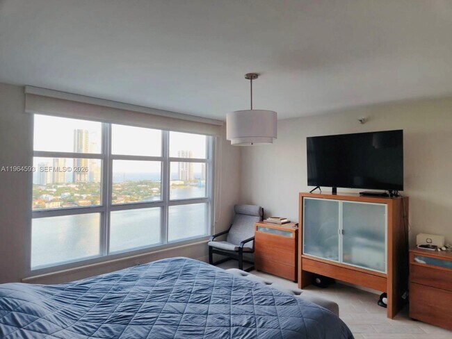 Building Photo - 3530 Mystic Pointe Dr