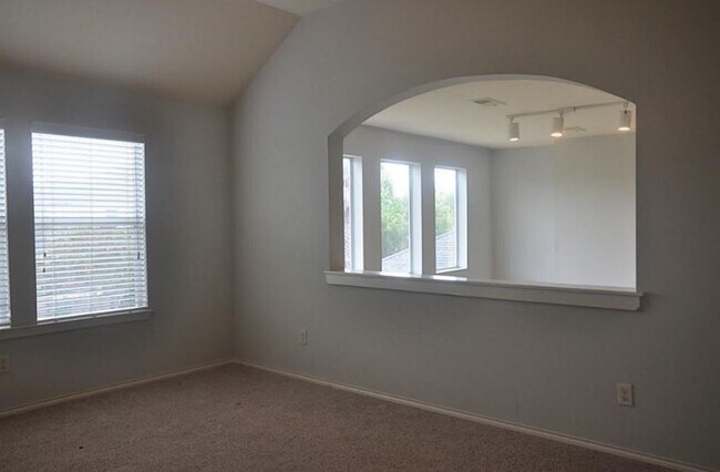 Building Photo - 20911 Avery Cove Ln