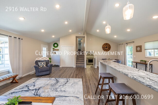 Building Photo - 2916 Walter Rd