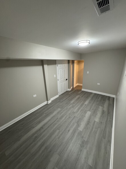 Bedroom 2 - 1647 S Central Park Ave