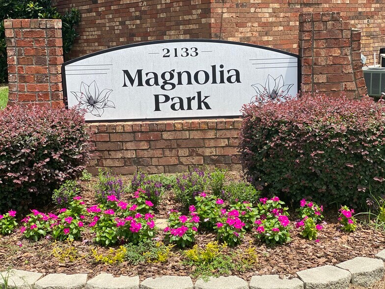 Magnolia Park Apartments 2133 Vandivere Augusta GA 30904 Apartment