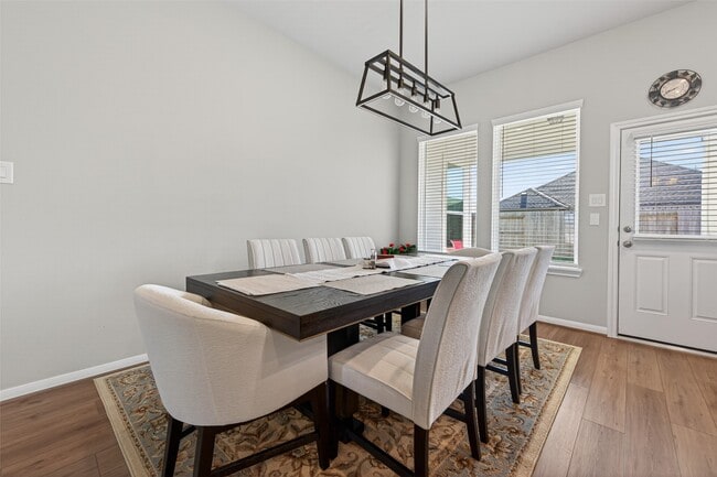 Building Photo - 32227 Cedar Crst Dr