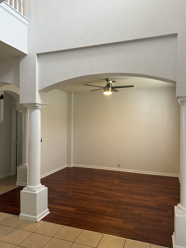 Building Photo - 2914 River Birch Dr