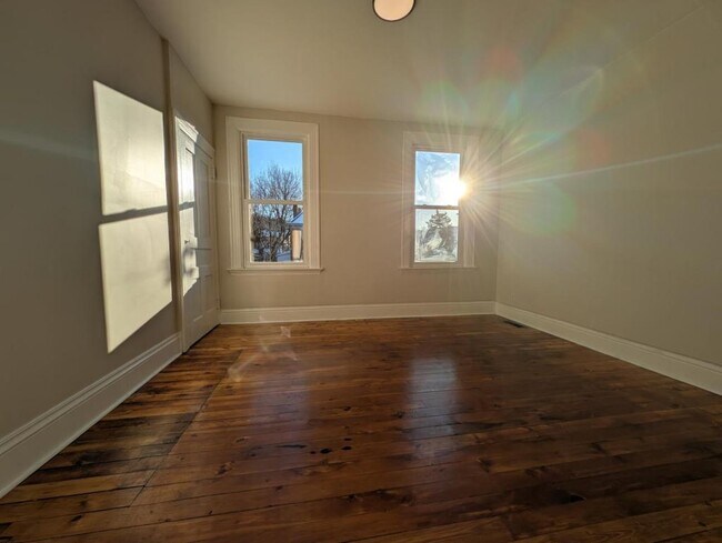 Building Photo - 7409 Idlewild St