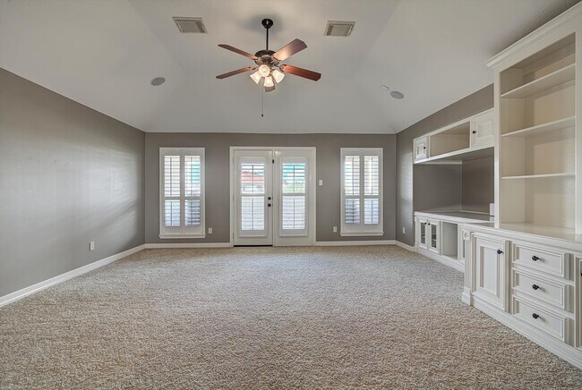 Building Photo - 18422 Windsor Lakes Dr