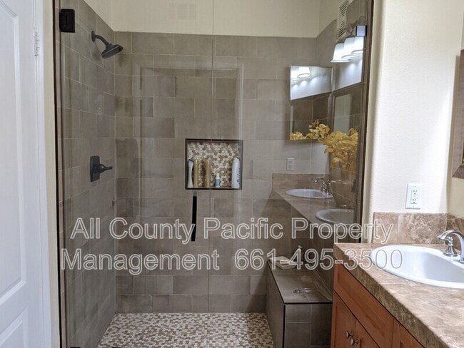 Building Photo - 17991 Lost Canyon Rd