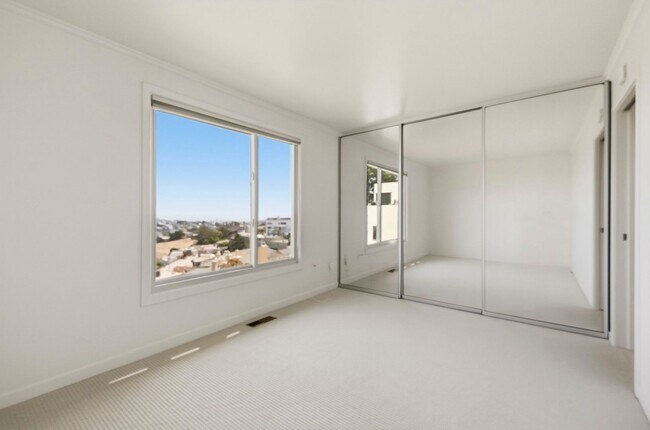 Building Photo - 45 Graystone Terrace