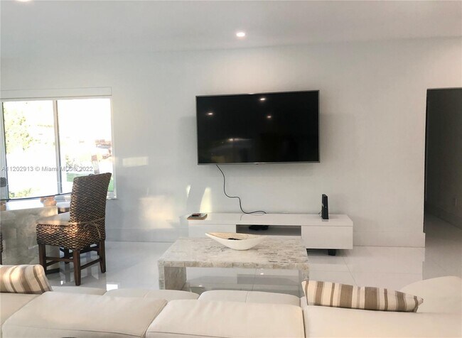 Building Photo - 201 186th St