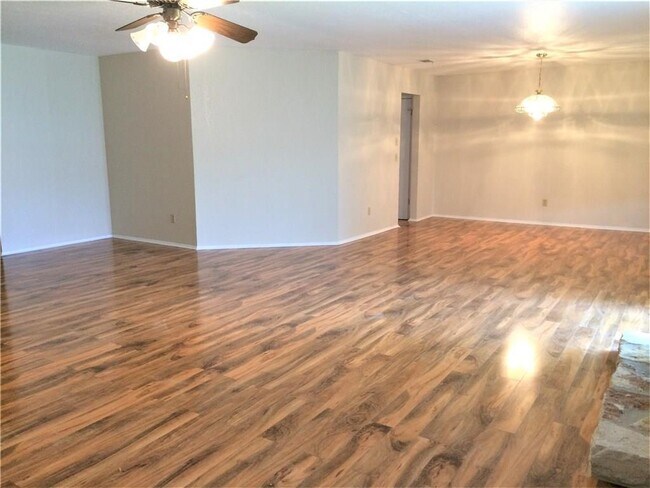 Building Photo - 11418 Powder Mill Trail