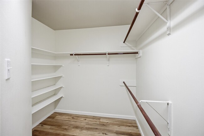 Building Photo - 2619 Dylans Crossing Dr