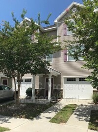 Building Photo - 4055 Hartland St