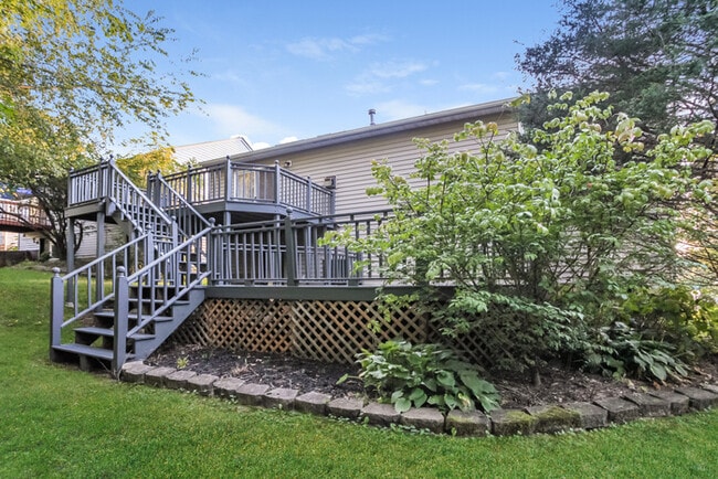 Building Photo - 2664 Ridgecrest Ln