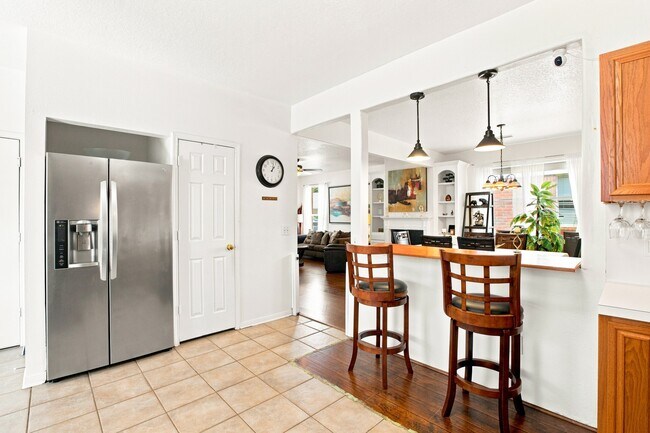 Building Photo - 2910 Green Valley Trail Dr