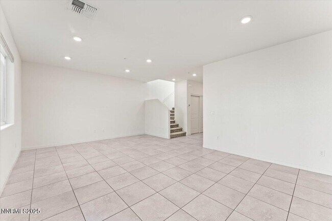 Building Photo - 1048 Big Rock Loop