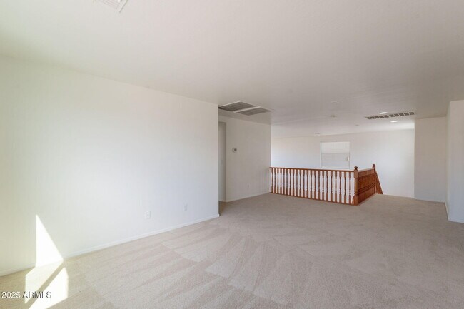 Building Photo - 1634 W Red Bird Rd