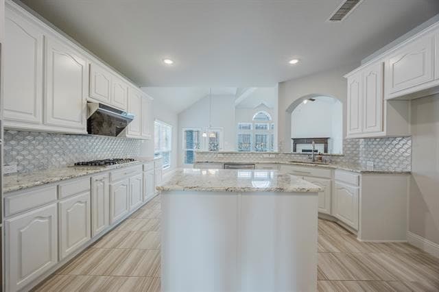 Building Photo - 1217 Hoyt Dr