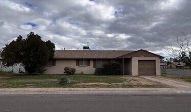 Building Photo - 6001 N 62nd Dr