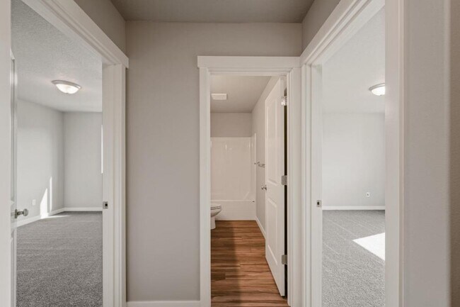 Building Photo - 4293 Ash Grove Dr NE