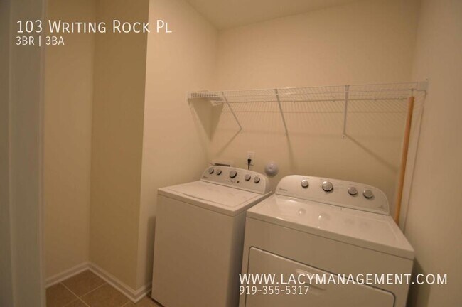 Building Photo - 103 Writing Rock Pl