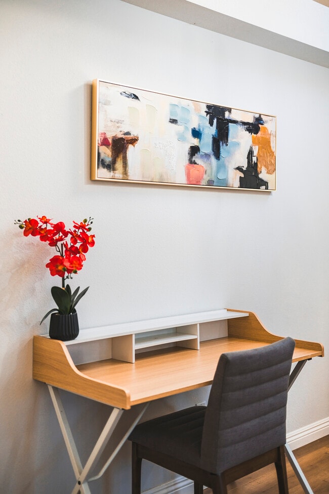 Building Photo - 1519 Walnut Ave