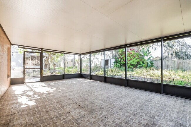 Building Photo - 9331 Echo Run