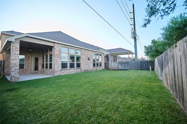 Building Photo - 21718 Avalon Queen Dr
